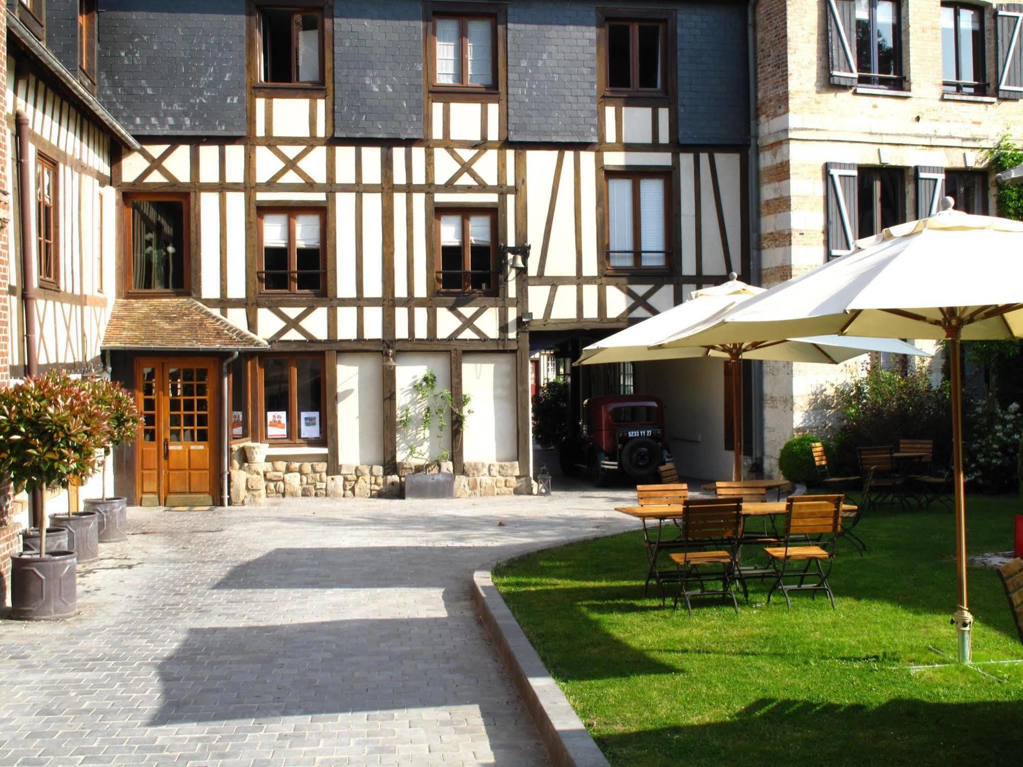 Hotel La Licorne & Spa Ліон-ла-Форе Екстер'єр фото